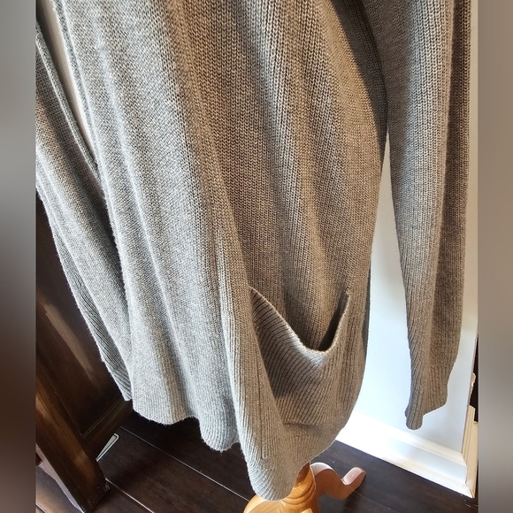 Abercrombie & Fitch Women's Size Medium Gray Knit Longline Open Cardigan Pockets - Picture 4 of 12
